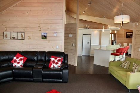 Photo of property in 1 Leeward Drive, Whitianga, 3510