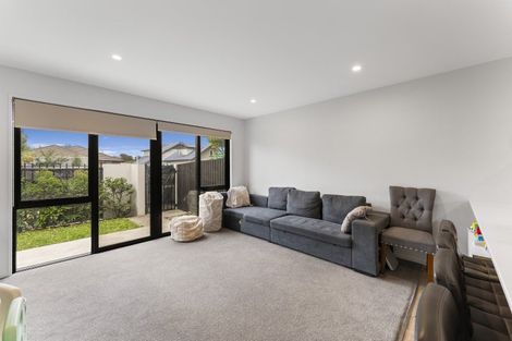 Photo of property in 2/57 Woodville Street, Edgeware, Christchurch, 8013