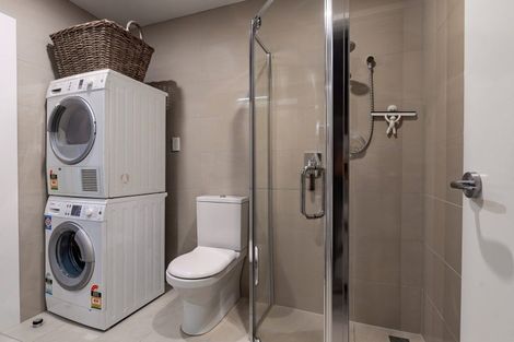 Photo of property in 2/19 Victoria Road, Mount Maunganui, 3116