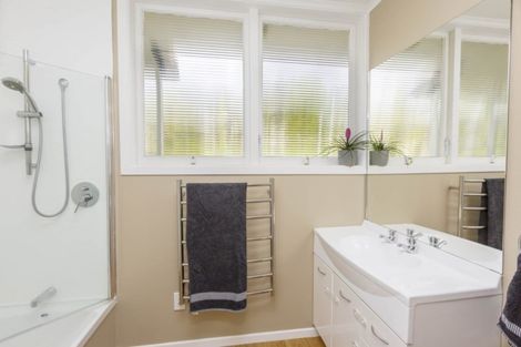 Photo of property in 67 Stokes Valley Road, Stokes Valley, Lower Hutt, 5019