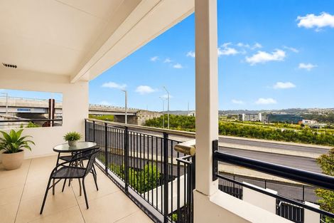 Photo of property in 10e/60 Masons Road, Oteha, Auckland, 0632