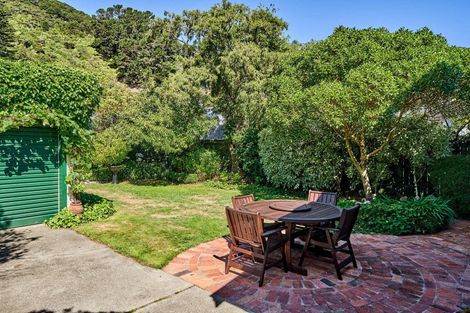 Photo of property in 107 Oroua Street, Eastbourne, Lower Hutt, 5013