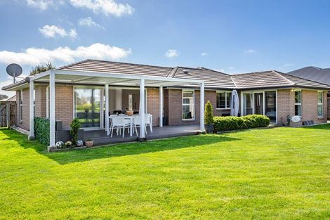 Photo of property in 15 Gladys Place, Levin, 5510