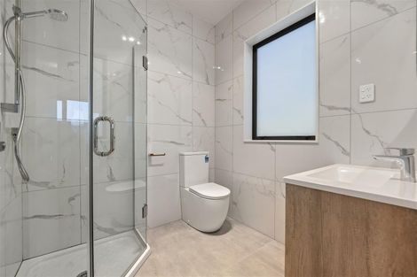 Photo of property in 50 Whakairo Crescent, Gulf Harbour, Whangaparaoa, 0930