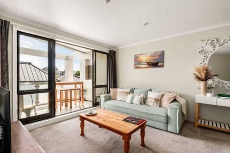 Photo of property in 281 Maunganui Road, Mount Maunganui, 3116