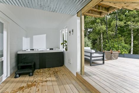 Photo of property in 69 Park Hill Road, Birkenhead, Auckland, 0626