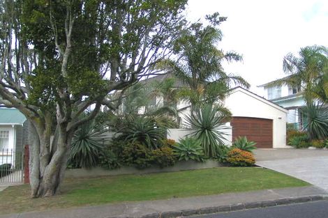 Photo of property in 15 Ewen Street, Hauraki, Auckland, 0622