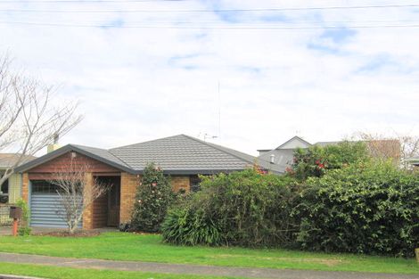 Photo of property in 1 Myres Street, Otumoetai, Tauranga, 3110