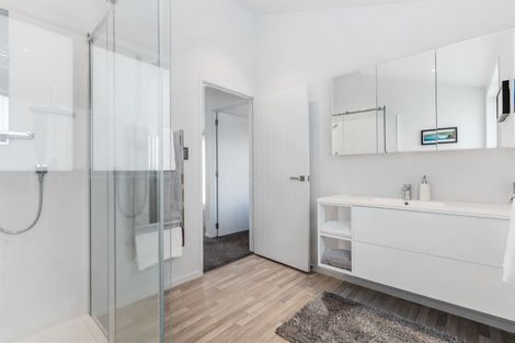 Photo of property in 49a Riverhills Avenue, Pakuranga Heights, Auckland, 2010