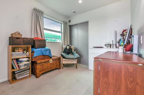 Photo of property in Luna Apartments, 6r/16 Burton Street, Grafton, Auckland, 1010