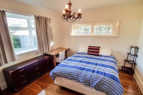 Photo of property in 43 North Avon Road, Richmond, Christchurch, 8013