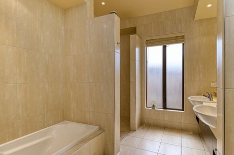 Photo of property in 25a Hetley Crescent, Taradale, Napier, 4112