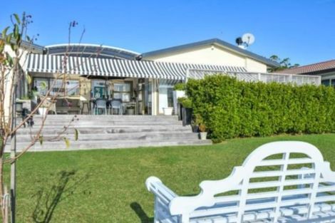 Photo of property in 6 Bungalore Place, Half Moon Bay, Auckland, 2012