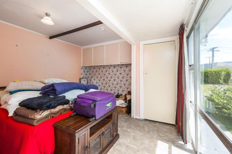 Photo of property in 17 Rugby Street, Waimate, 7924