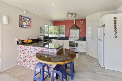 Photo of property in 21 Gardone Terrace, Conifer Grove, Takanini, 2112