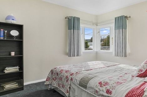 Photo of property in 3 Garden Road, Avalon, Lower Hutt, 5011