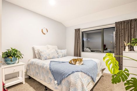 Photo of property in 68 South Kensington Way, Henderson, Auckland, 0612