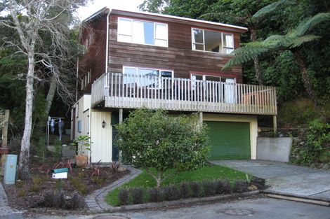 Photo of property in 68 Homewood Crescent, Karori, Wellington, 6012