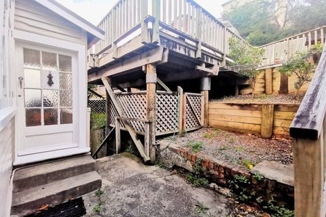 Photo of property in 1/17 Clifton Terrace, Kelburn, Wellington, 6012