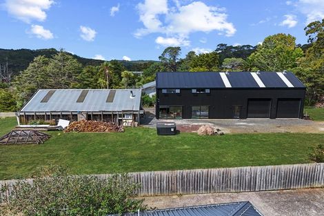 Photo of property in 127 Bethells Road, Waitakere, 0781