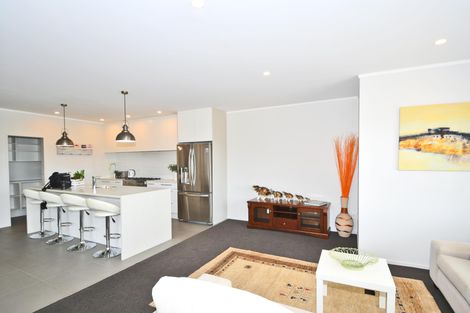 Photo of property in 12 Laly Haddon Place, Matakana, Warkworth, 0985