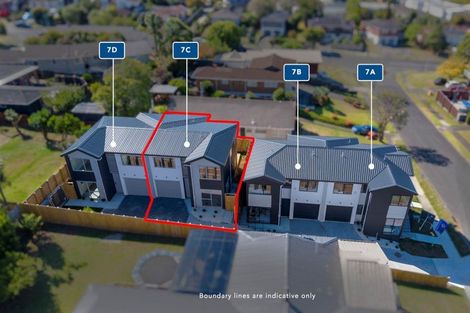 Photo of property in 7c Maroubra Place, Botany Downs, Auckland, 2010