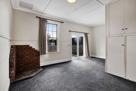 Photo of property in 604 Haowhenua Place, Hawera, 4674