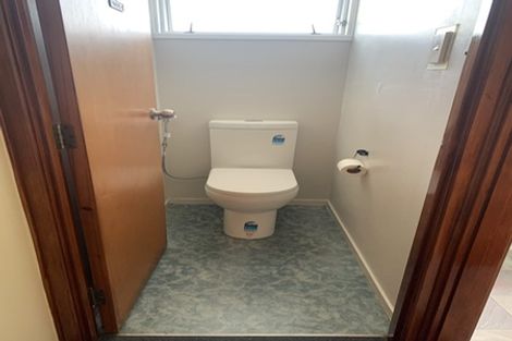 Photo of property in 22 Penfold Place, Henderson, Auckland, 0610