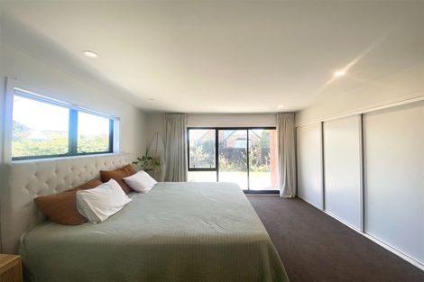 Photo of property in 32 Orlando Crescent, Waimairi Beach, Christchurch, 8083