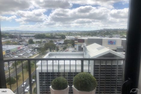 Photo of property in The Rennaissance, 12h/18 Ronwood Avenue, Manukau, Auckland, 2104