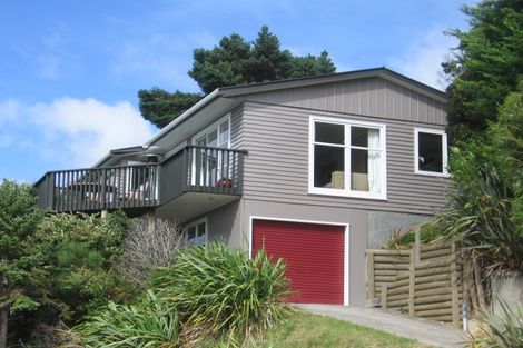 Photo of property in 3 Randolph Road, Crofton Downs, Wellington, 6035