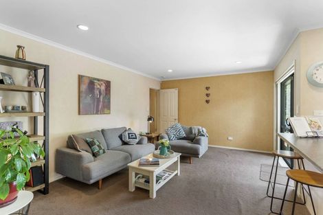 Photo of property in 1 Ballybay Road, East Tamaki, Auckland, 2016