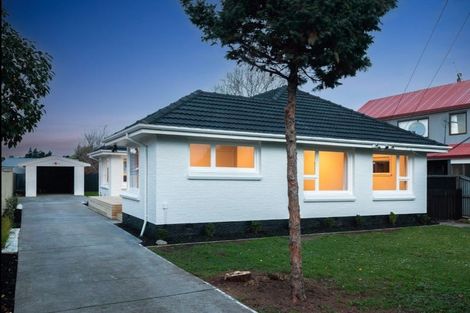 Photo of property in 94 Avondale Road, Avondale, Christchurch, 8061