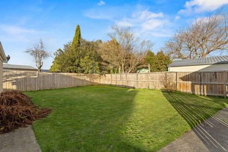 Photo of property in 26 Liverton Crescent, Bishopdale, Christchurch, 8053