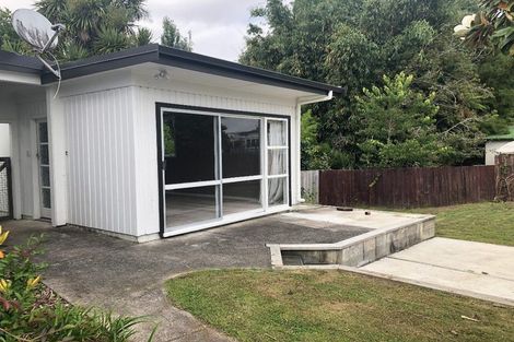 Photo of property in 11 Moncrieff Avenue, Fairfield, Hamilton, 3214