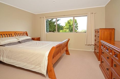 Photo of property in 1/122 Manuka Road, Bayview, Auckland, 0629