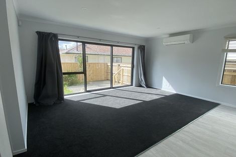 Photo of property in 7/64 Glen Road, Stokes Valley, Lower Hutt, 5019