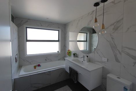 Photo of property in 22 Smith Street, Lepperton, New Plymouth, 4373