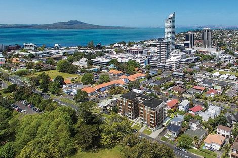 Photo of property in 402/28 Killarney Street, Takapuna, Auckland, 0622