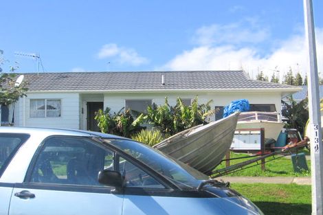 Photo of property in 15b Whimp Avenue, Onerahi, Whangarei, 0110