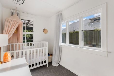 Photo of property in 39 Winters Road, Redwood, Christchurch, 8051