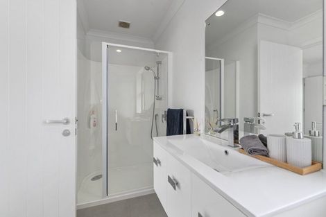 Photo of property in 156 Kittiwake Drive, Schnapper Rock, Auckland, 0632