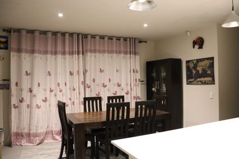 Photo of property in 11 Lieutenant Lane, Papakura, 2110