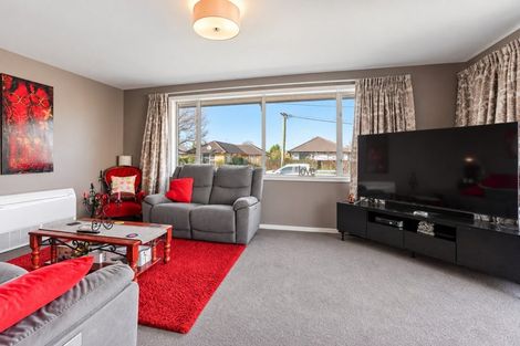 Photo of property in 73 Wingate Street, Redwood, Christchurch, 8051