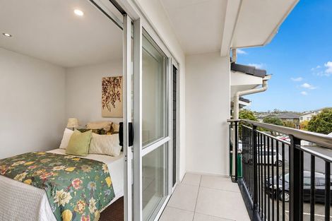 Photo of property in 10e/60 Masons Road, Oteha, Auckland, 0632