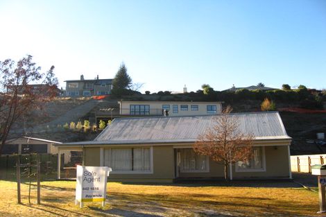 Photo of property in 9 Mcdonnell Road, Arrowtown, 9302