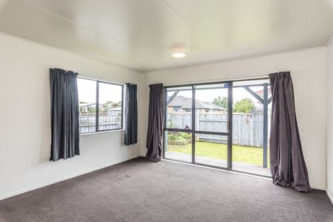 Photo of property in 2 Spackman Crescent, Paraparaumu, 5032