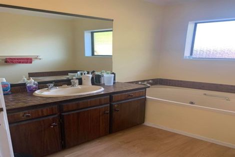 Photo of property in 83 Waratah Street, Avondale, Christchurch, 8061