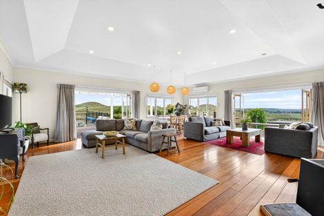 Photo of property in 1222 Taihape Road, Sherenden, Hastings, 4179