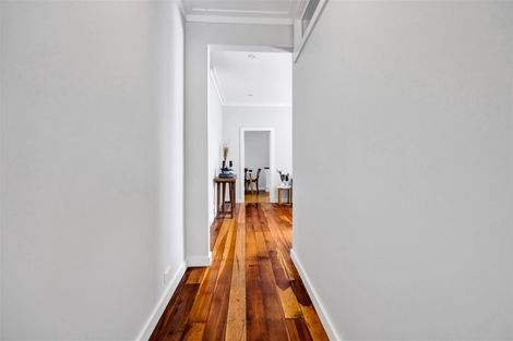 Photo of property in 186 South Road, Hawera, 4610